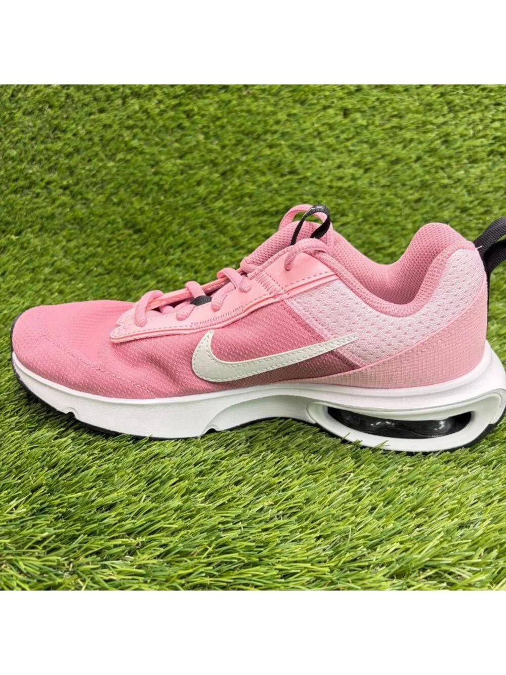 Nike Air Max INTRLK Lite Girls Size 6.5Y Pink Athletic Running Shoes Sneakers